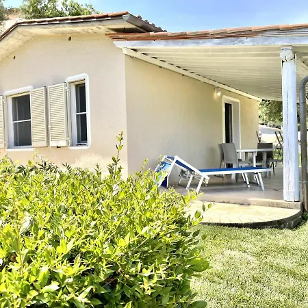 Apts. Serena By Solturelba 度假居 *