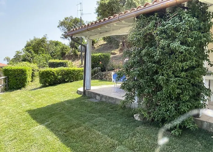 Apts. Serena By Solturelba 度假居 *