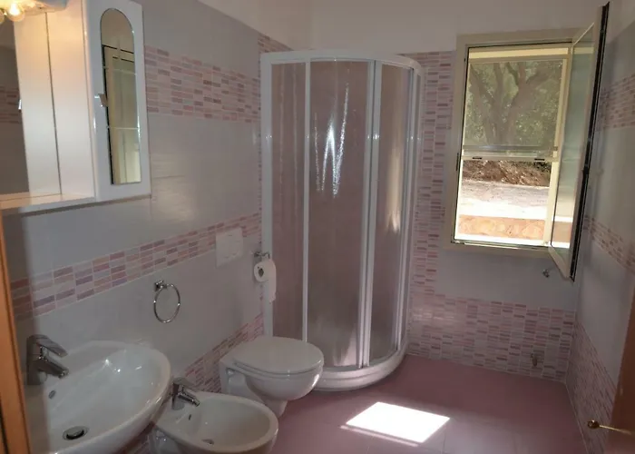 Apts. Serena By Solturelba 度假居 *